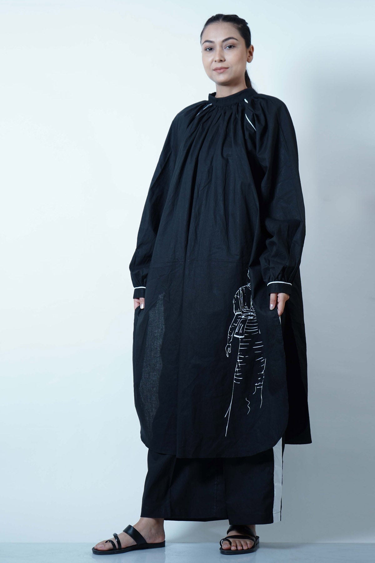 Buy Jaza Black High Slit Kurta Set For Women Available online at ScrollnShops
